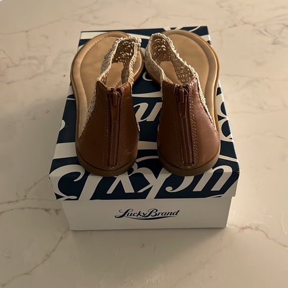 Lucky Brand, gently worn! - Picture 2 of 4